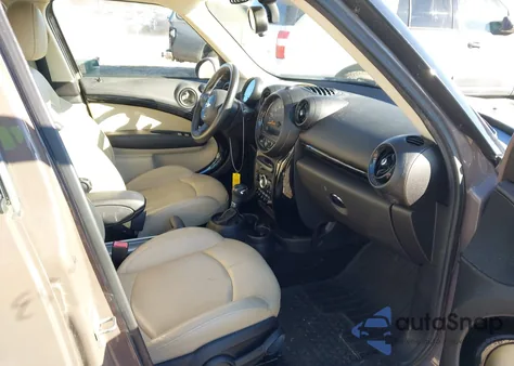 2015 Mini Countryman Cooper z USA, uszkodzony, nr VIN WMWZB3C52FWR42919